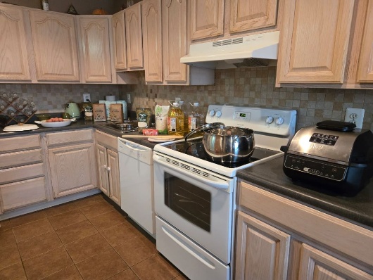 The home kitchen where UndaPot began