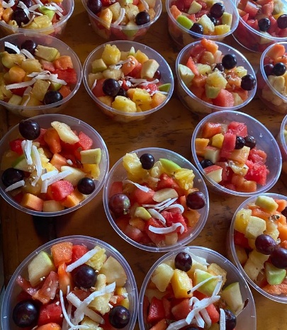 Fruit salad served in cups